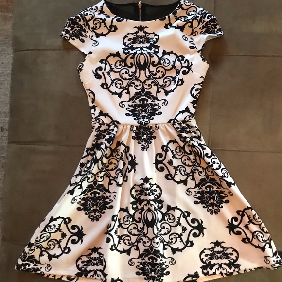 B Darlin Dresses & Skirts - 🐢🐢 B Darlin Super Cute Mini Party dress 🎈